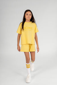 Oversized crewneck t-shirt for kids, offering a relaxed fit and casual style