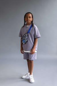 Zipper crewneck t-shirt for kids with a stylish zip detail and comfortable fit