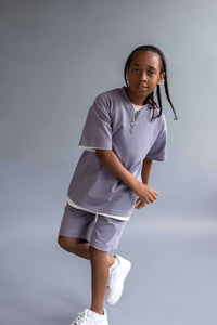 Zipper crewneck t-shirt for kids with a stylish zip detail and comfortable fit