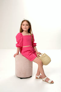 Puff-sleeves crop top for kids with charming puffed sleeves and a trendy design